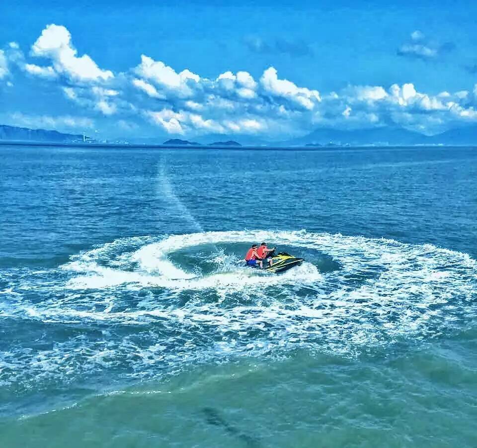 你愛(ài)上游艇，就更應(yīng)該愛(ài)上摩托艇！