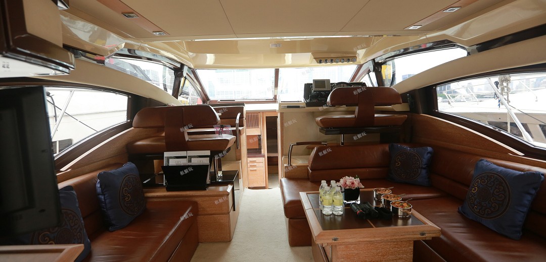 意大利 Azimut 47